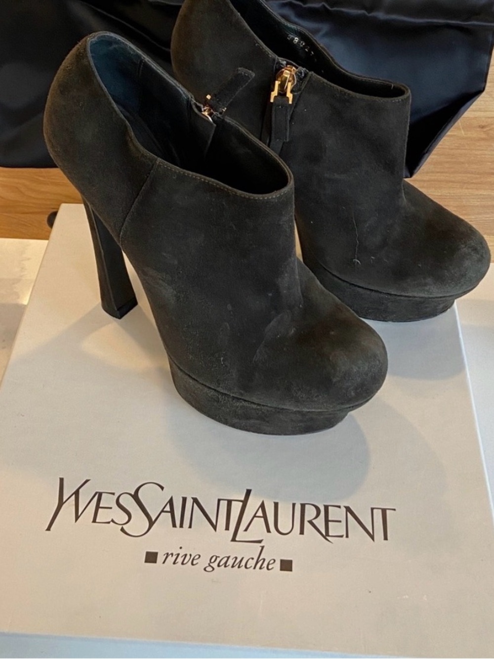 💕Yves Saint Laurent Army Green Suede Platform Ankle platform Booties